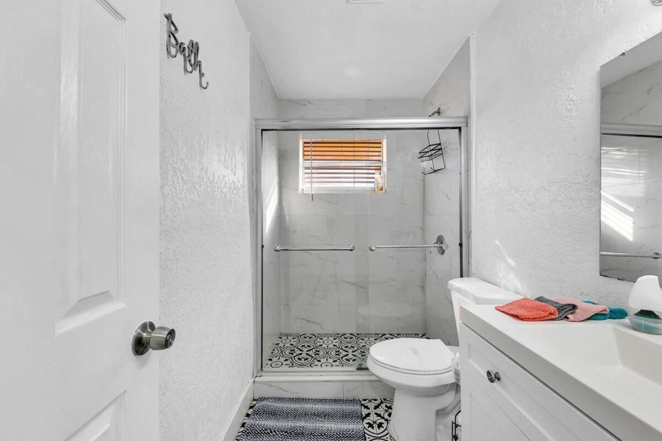 2 Bdrm Modern House Mins From Beach & Casino Hb1 Hallandale Beach Εξωτερικό φωτογραφία