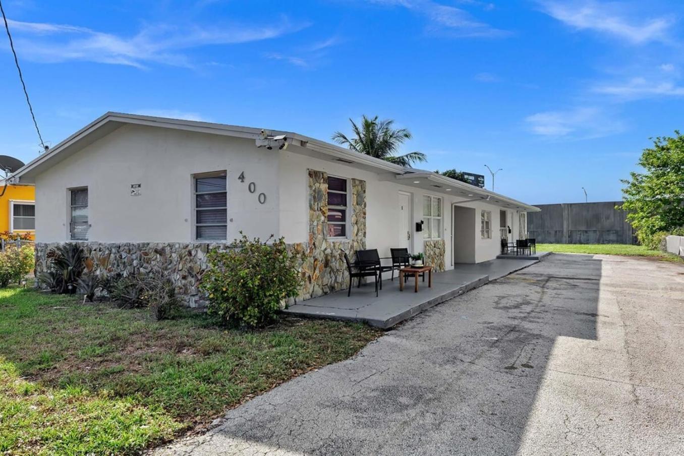 2 Bdrm Modern House Mins From Beach & Casino Hb1 Hallandale Beach Εξωτερικό φωτογραφία